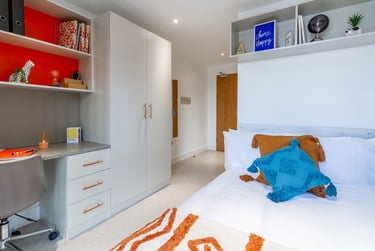 Deluxe En Suite - Image 3